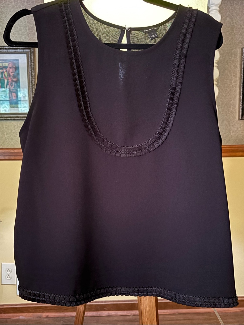 Ann Taylor Black Sleeveless Scoop Neck Camisole with Braided Trim